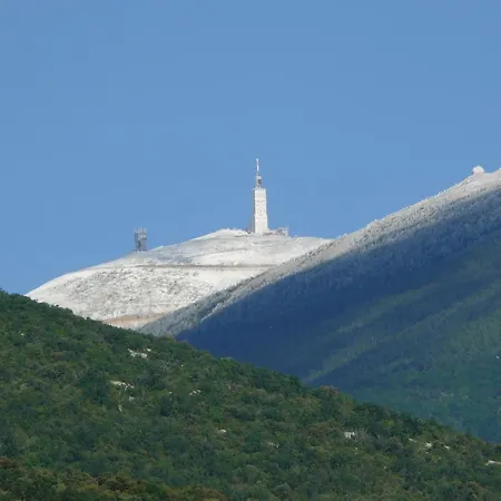 Le Moulin De César 2*